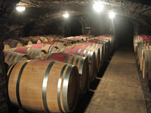 Bouteille de vin rouge personnalise en Bourgogne,